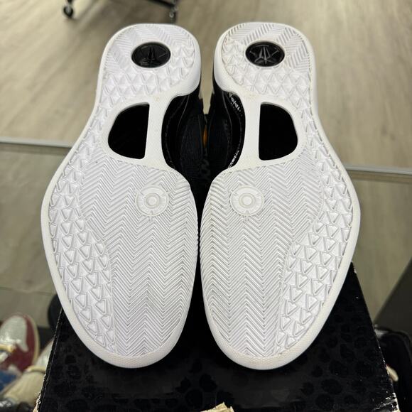 Kobe 8 Lakers Away Pre-Owned - Picture 6 of 6